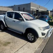MITSUBISHI TRITON TWIN CAB1.jpg